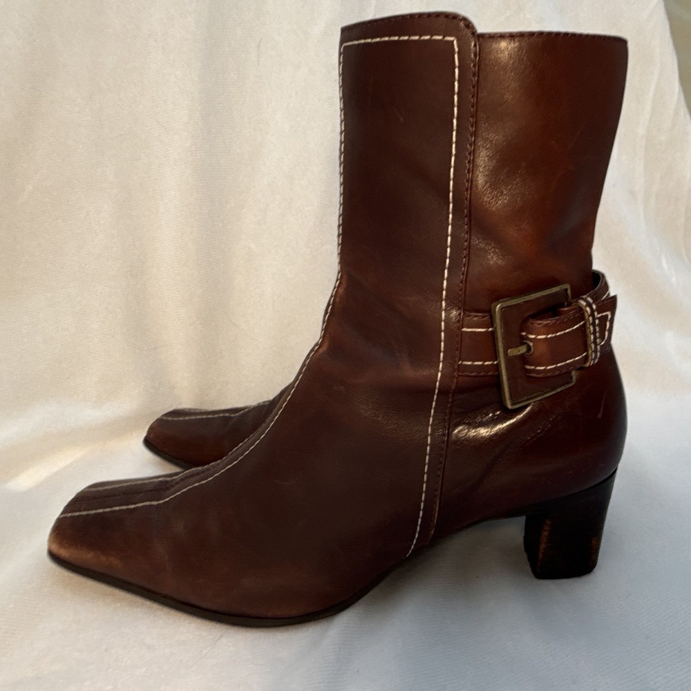 Vintage Anne Klein Brown Leather Ankle Boot Sz 7. 5 Buckle & Block Heel Side Zip